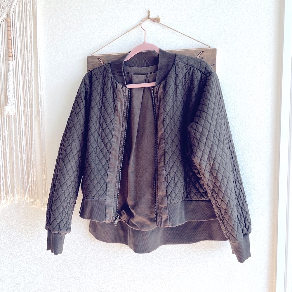 YFB Olive 🫒 reversible bomber jacket